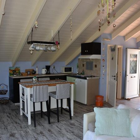 Villa Gerani Gerani  ภายนอก รูปภาพ