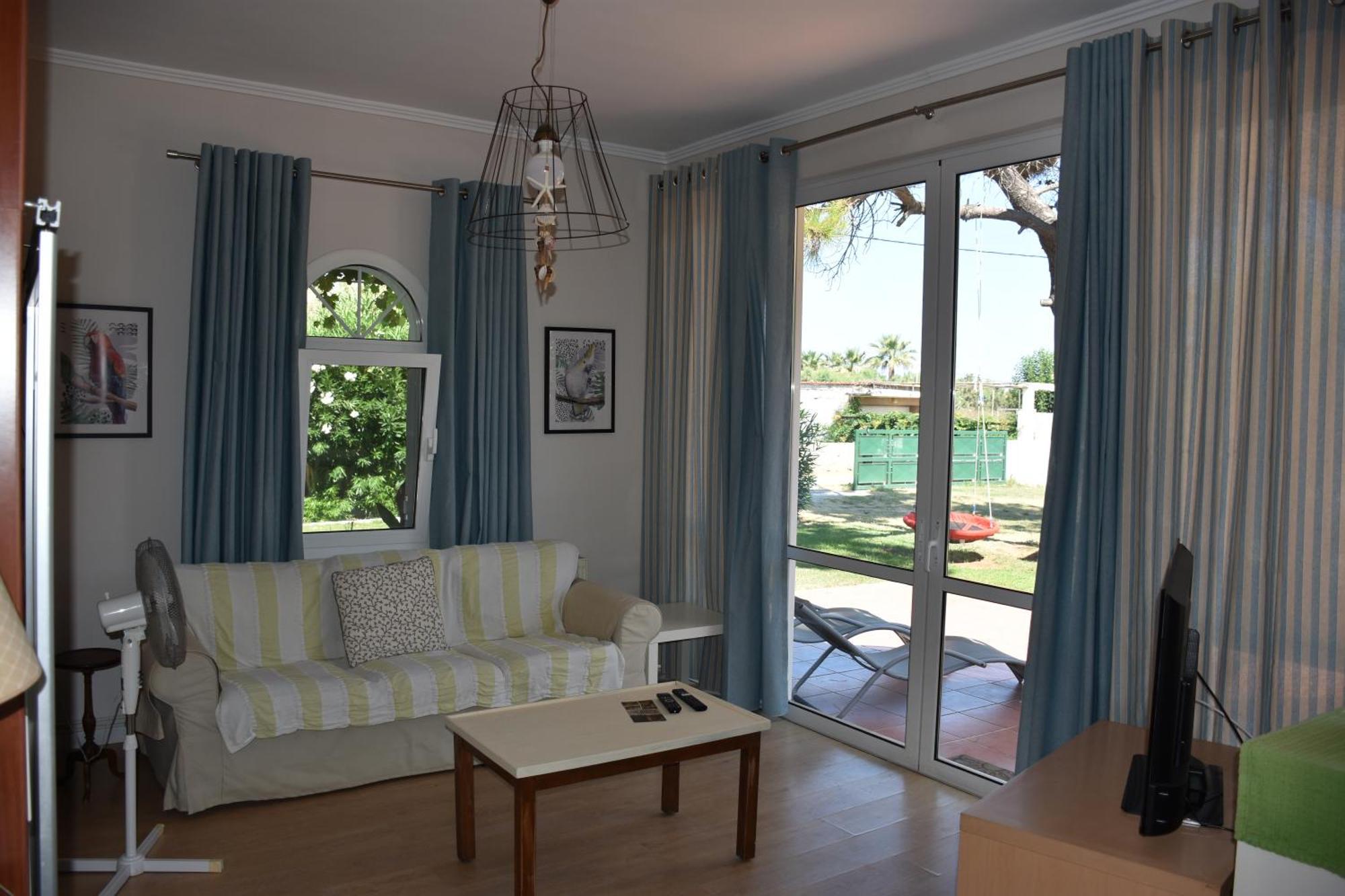Villa Gerani Gerani  ภายนอก รูปภาพ